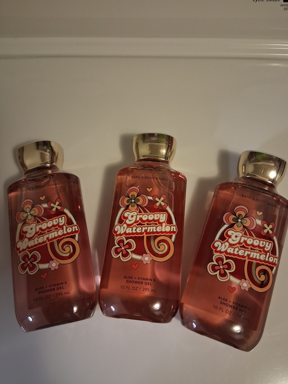 Bath & Body Works Groovy Watermelon Shower Gel - Pink - Picture 1 of 4